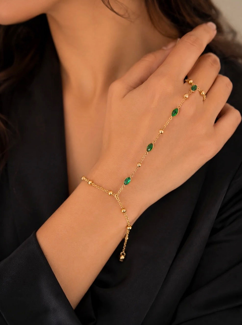 Emerald Muse Hand Chain