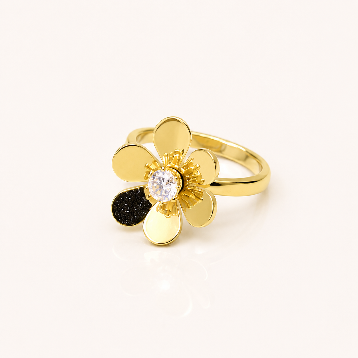 Golden Daisy Bloom Crystal Ring