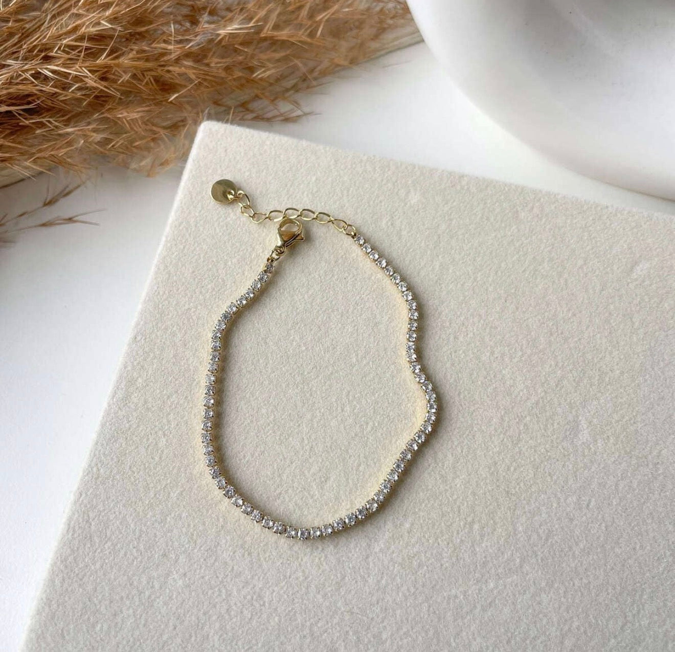 Tennis bracelet