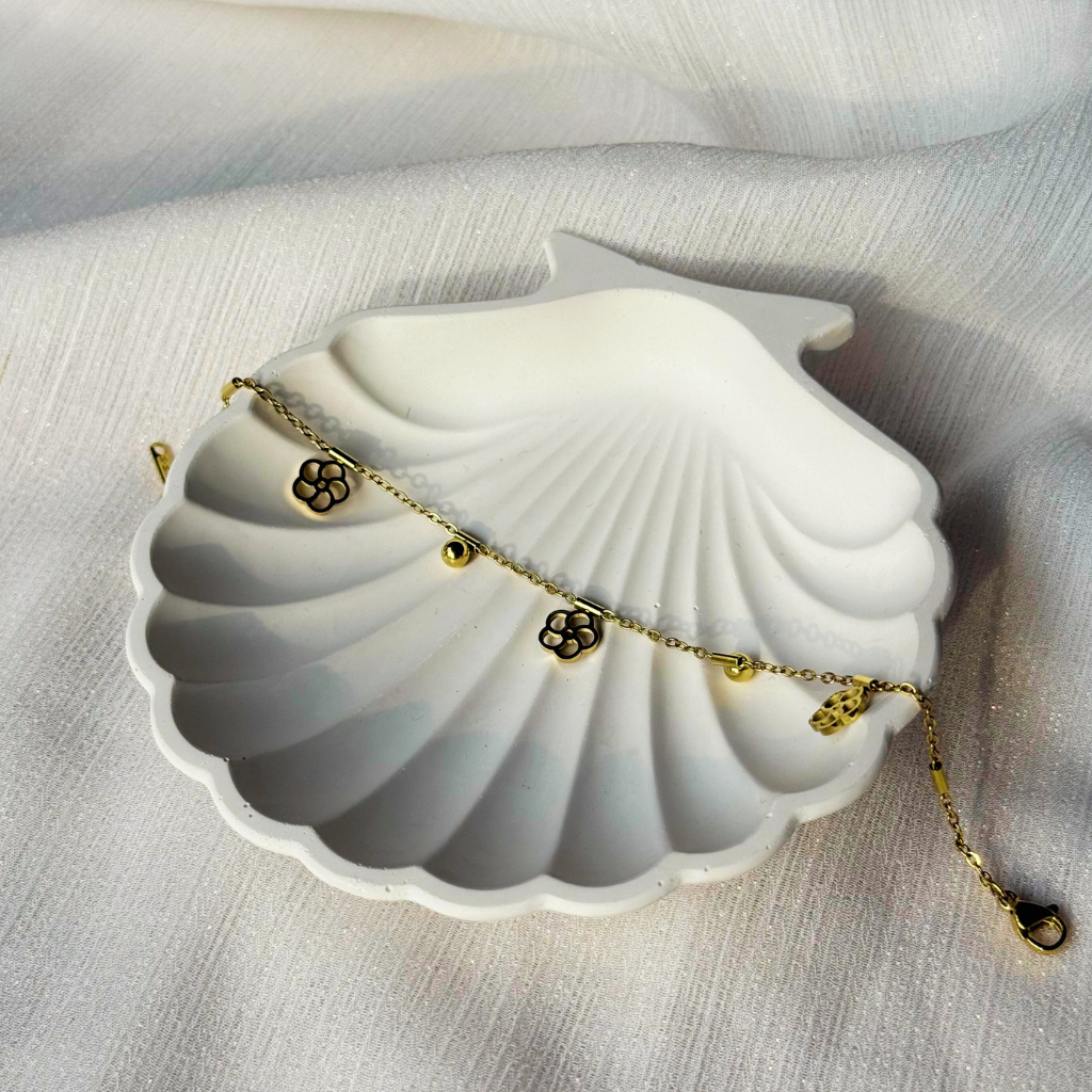 Petal Bloom Gold Bracelet