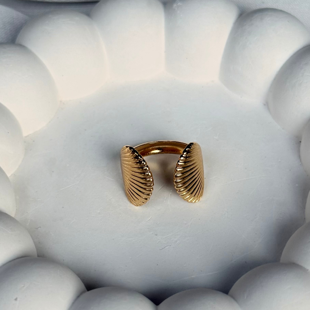 Shell End Adjustable Ring
