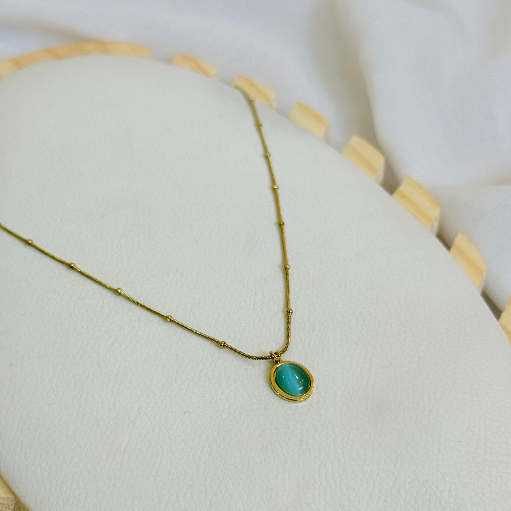 Green Pendant Gold Necklace