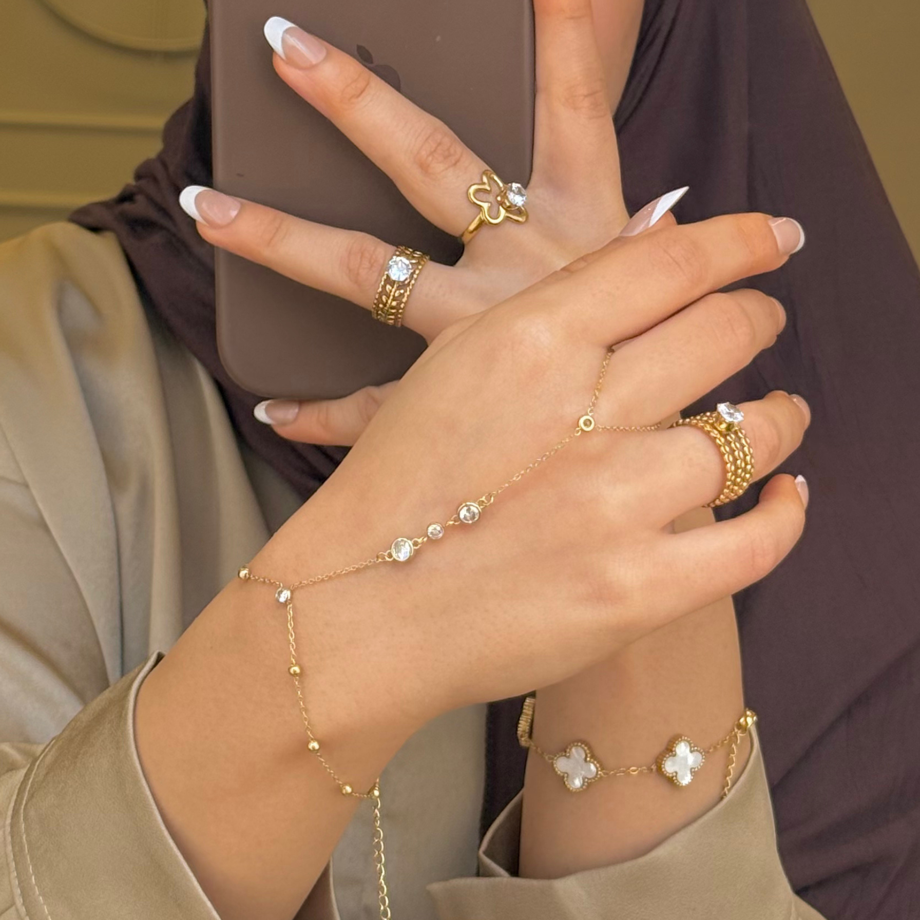 Celeste Trio Sparkle Gold Hand Chain