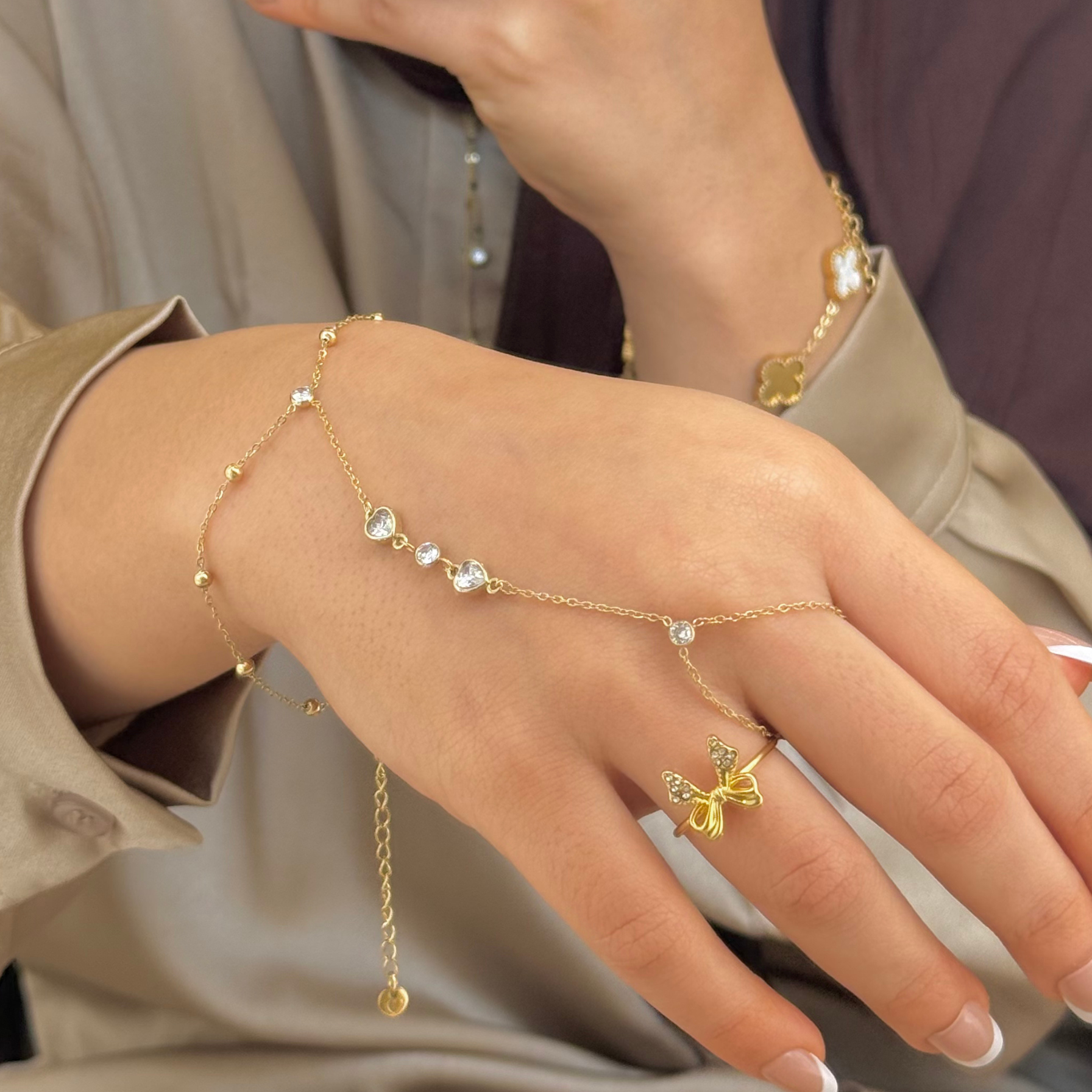 Heart Trio Crystal Gold Hand Chain