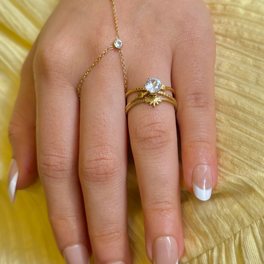 Aurora Solitaire Band Gold Ring