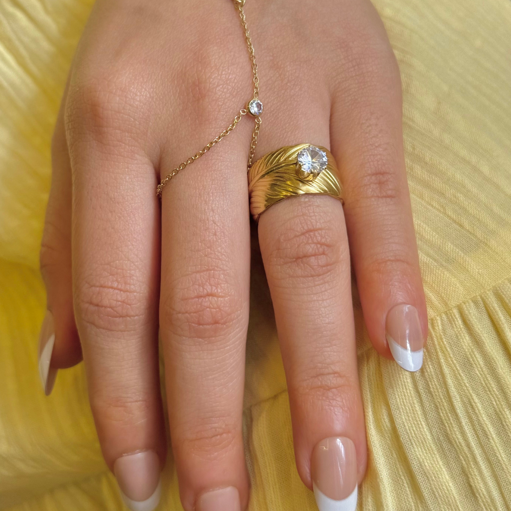 Golden Feather Solitaire Gold Ring