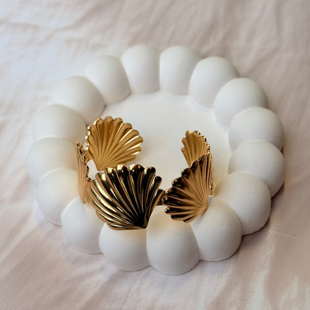 Shell Spiral Cuff Gold Bangle